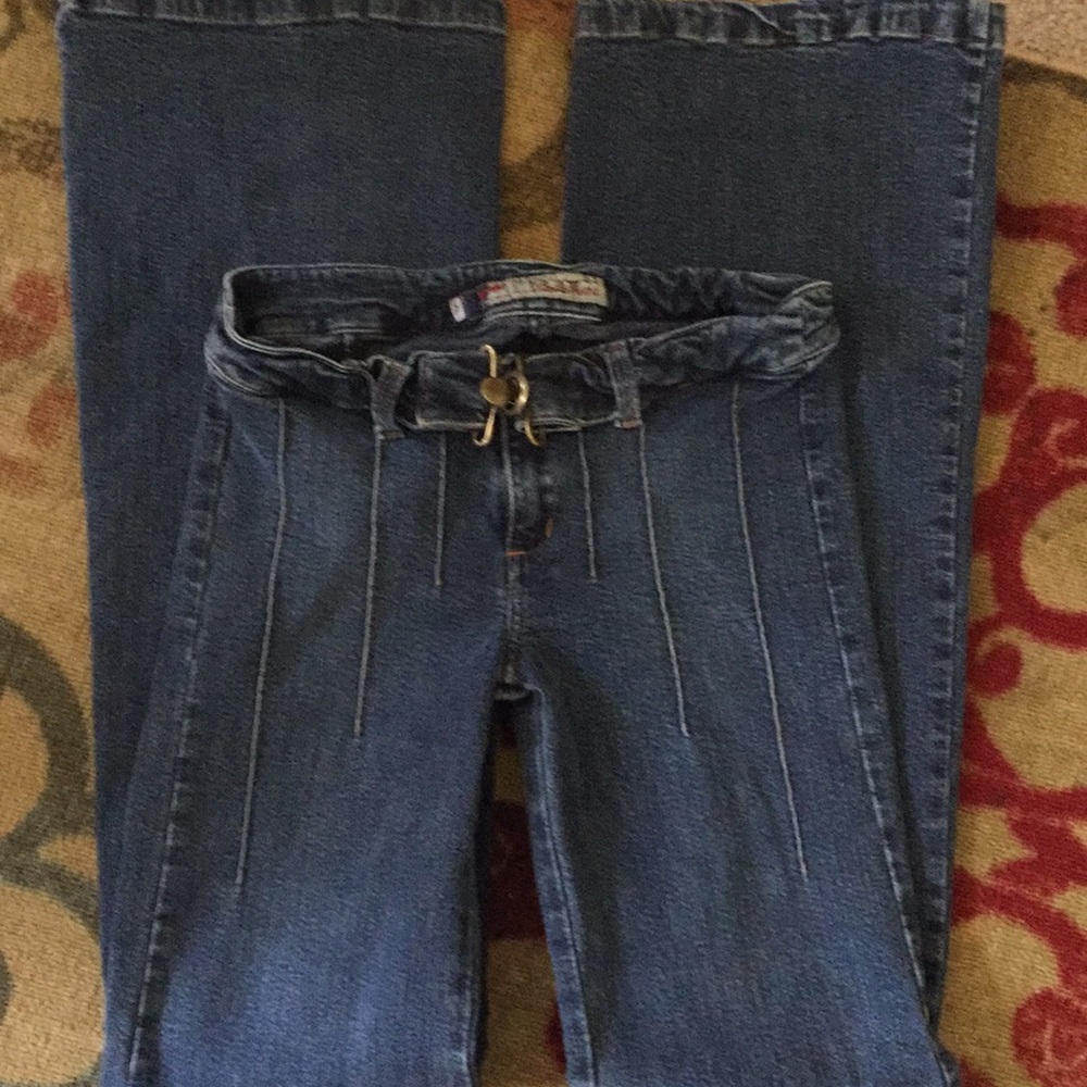 fREE w/ purchase Atmosphere jeans